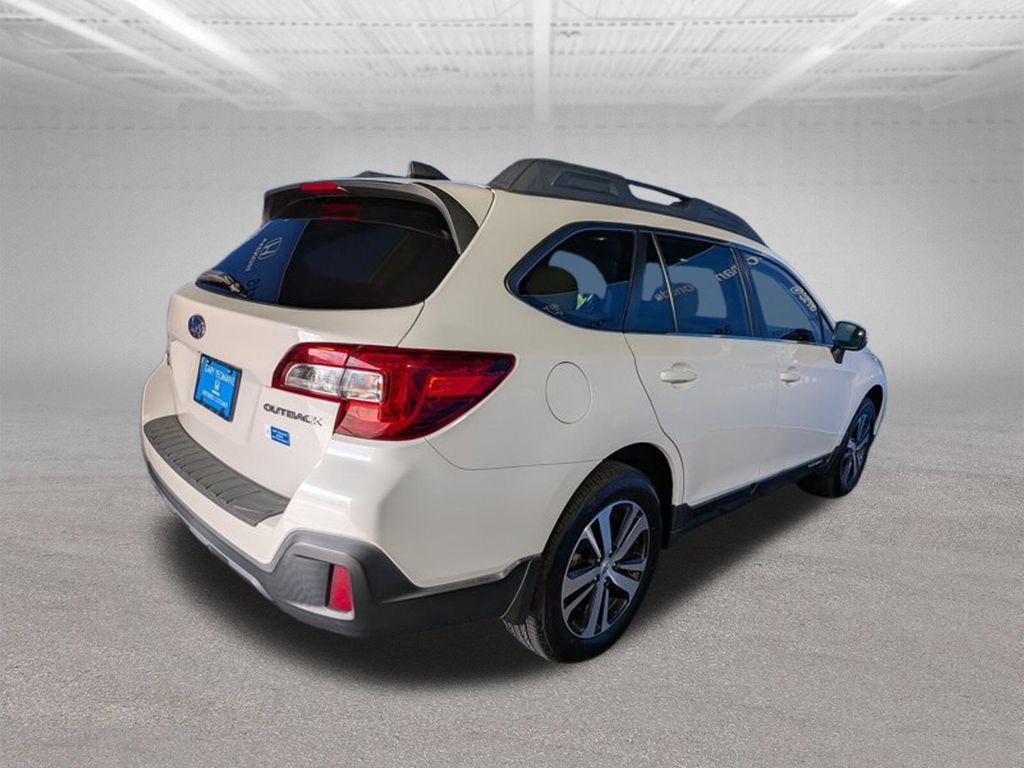 Used 2018 Subaru Outback 2.5i Limited AWD/4WD image 5