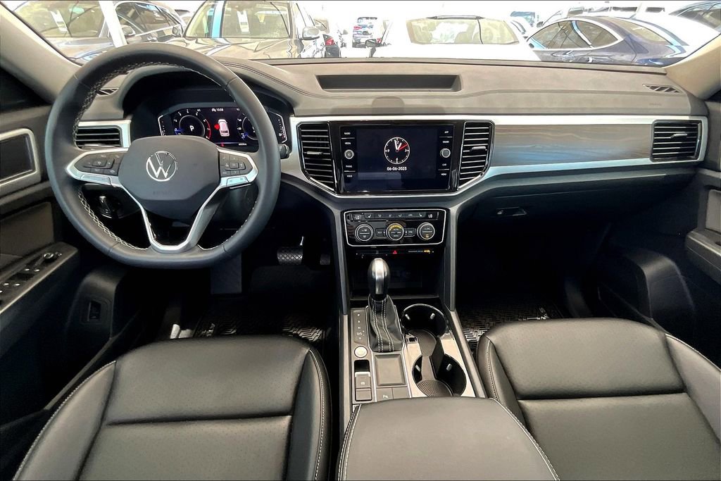 Used 2023 Volkswagen Atlas SE image 18