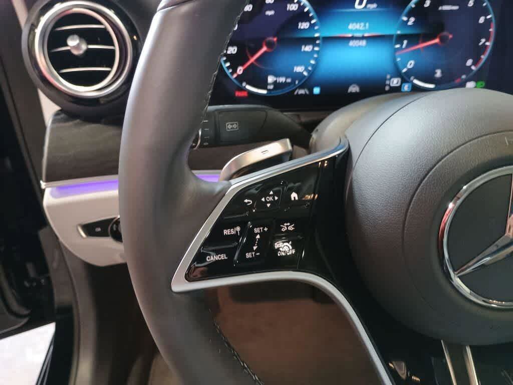 Used 2023 Mercedes-Benz E 350 4MATIC Sedan image 9