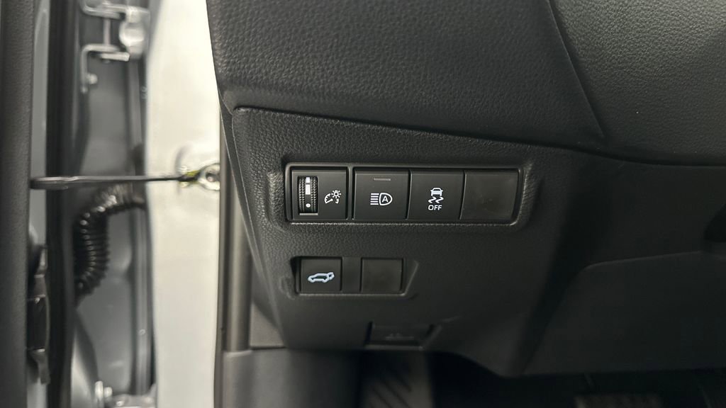 New 2026 Toyota Corolla Cross XLE w/ Convenience Package image 21