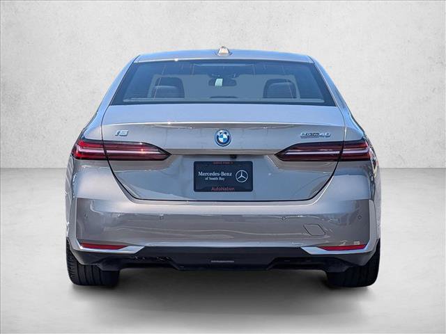Used 2024 BMW i5 eDrive40i w/ Premium Package RWD image 7