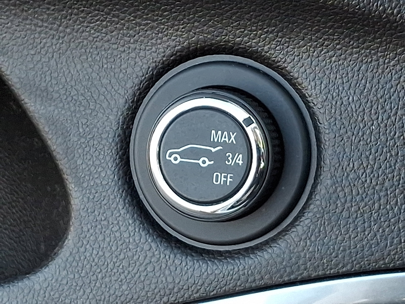 Used 2020 Buick Enclave Essence w/ Sound and Sites Package image 28