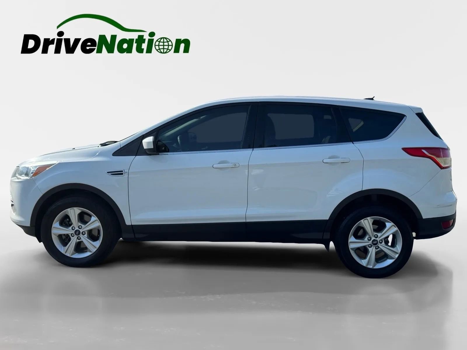 Used 2016 Ford Escape SE w/ SE Cold Weather Package AWD/4WD image 8