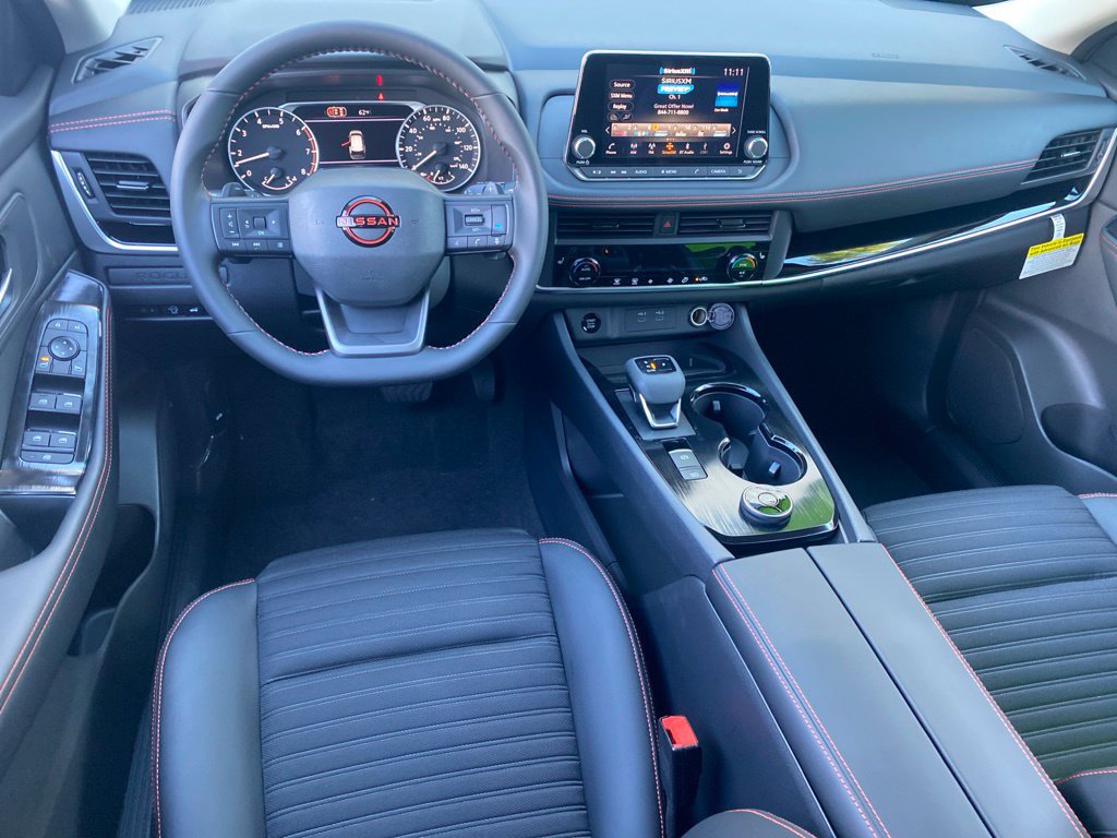 New 2027 Nissan Rogue SV AWD/4WD image 13