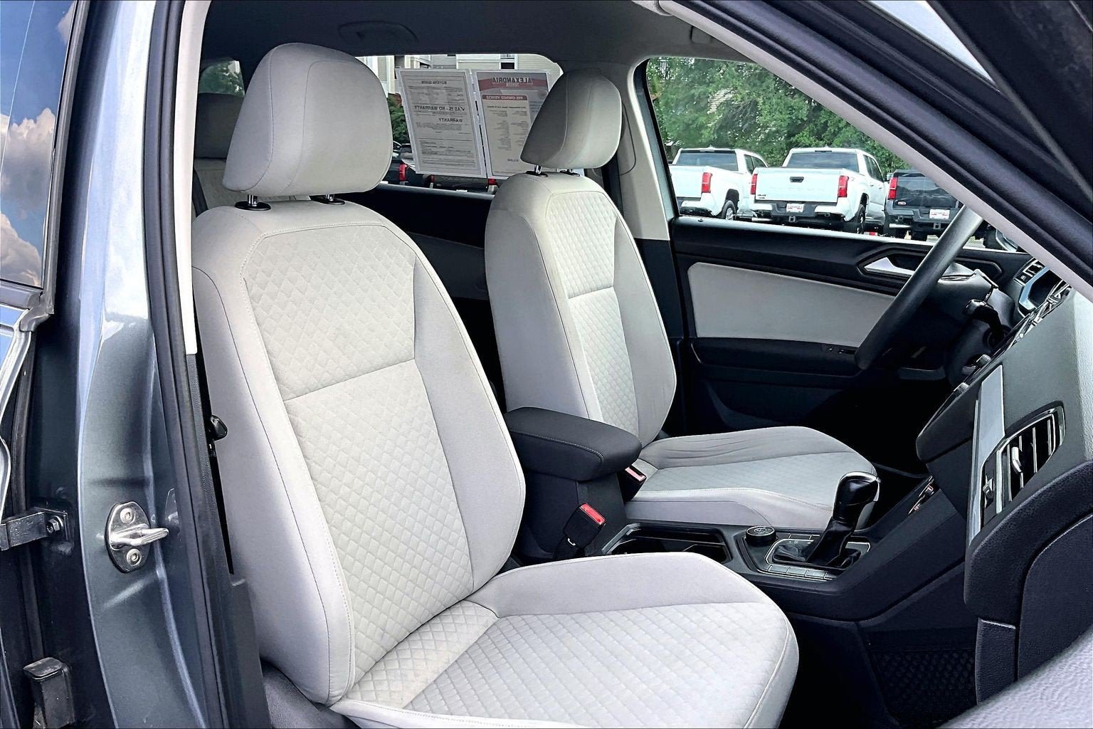 Used 2019 Volkswagen Tiguan S w/ 3rd Row Seat Package AWD/4WD image 7