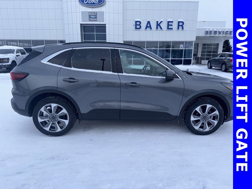 Used 2024 Ford Escape Platinum image 1