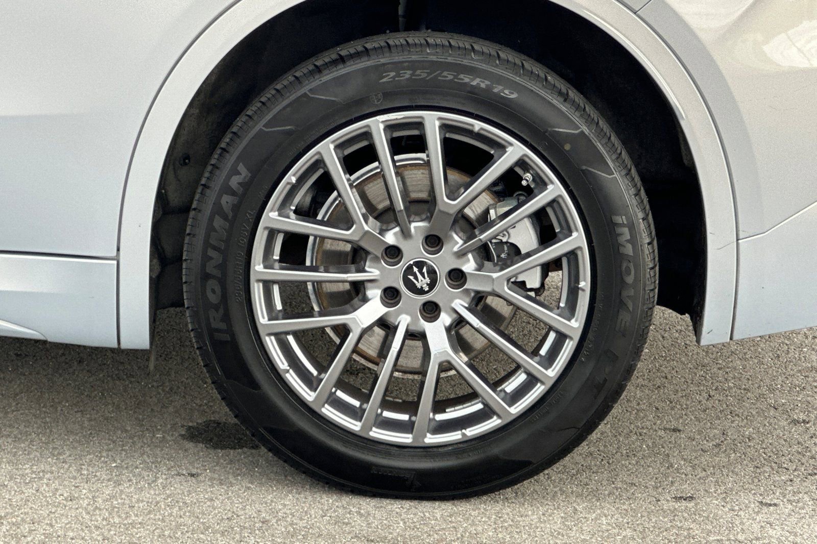 Used 2024 Maserati Grecale GT image 35