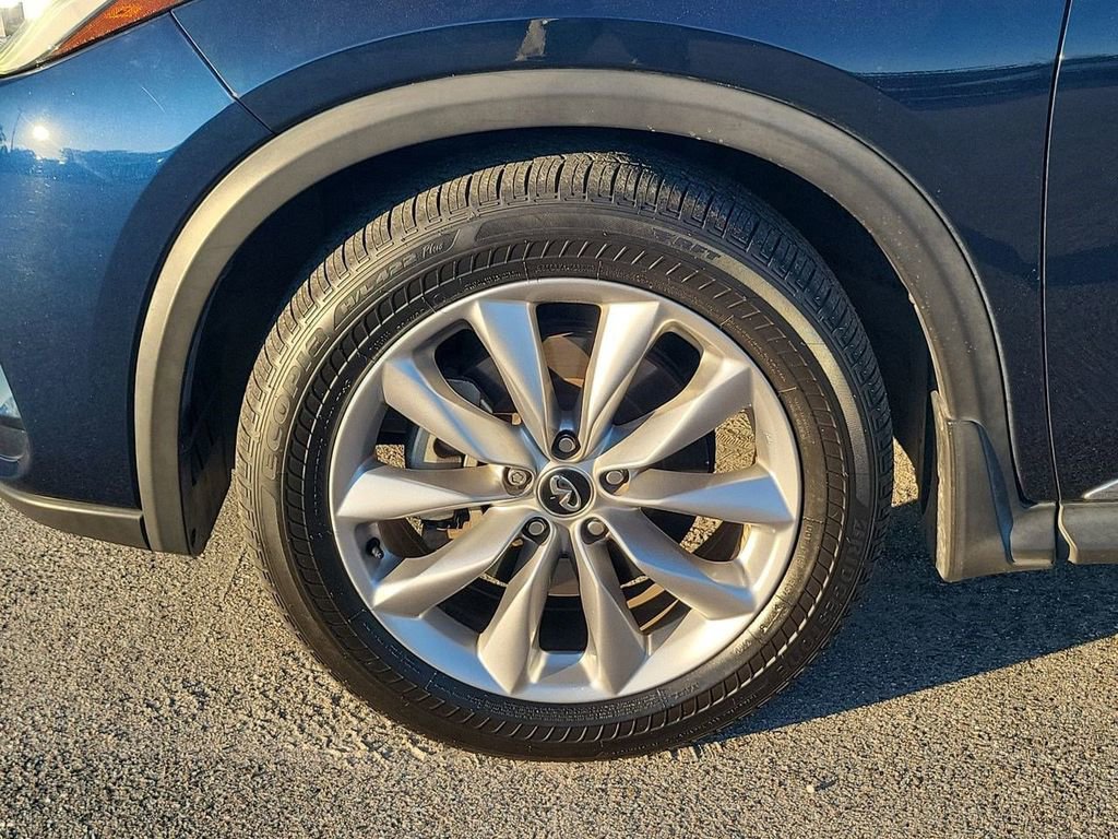 Used 2019 INFINITI QX50 Luxe w/ Navigation Package image 15