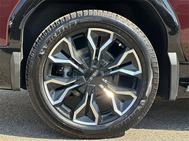 Used 2025 GMC Sierra EV Denali image 32