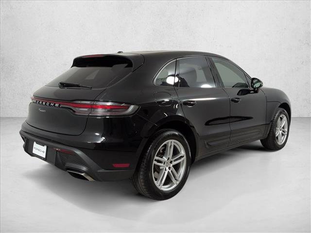 Certified 2025 Porsche Macan Turbo image 9