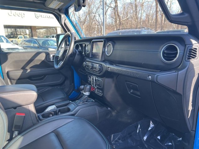 Used 2021 Jeep Wrangler Unlimited Rubicon 4xe w/ Steel Bumper Group image 11