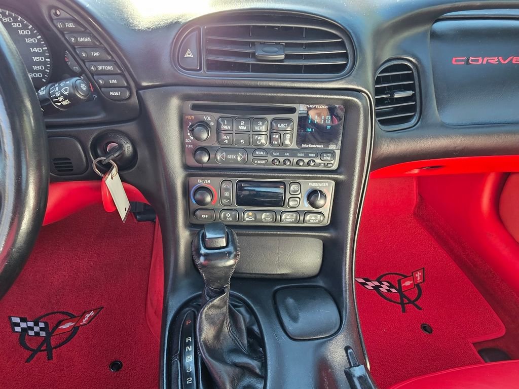 Used 2004 Chevrolet Corvette Coupe w/ Preferred Equipment Group image 30