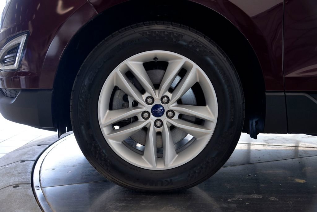 Used 2018 Ford Edge SEL w/ Equipment Group 201A AWD/4WD image 10