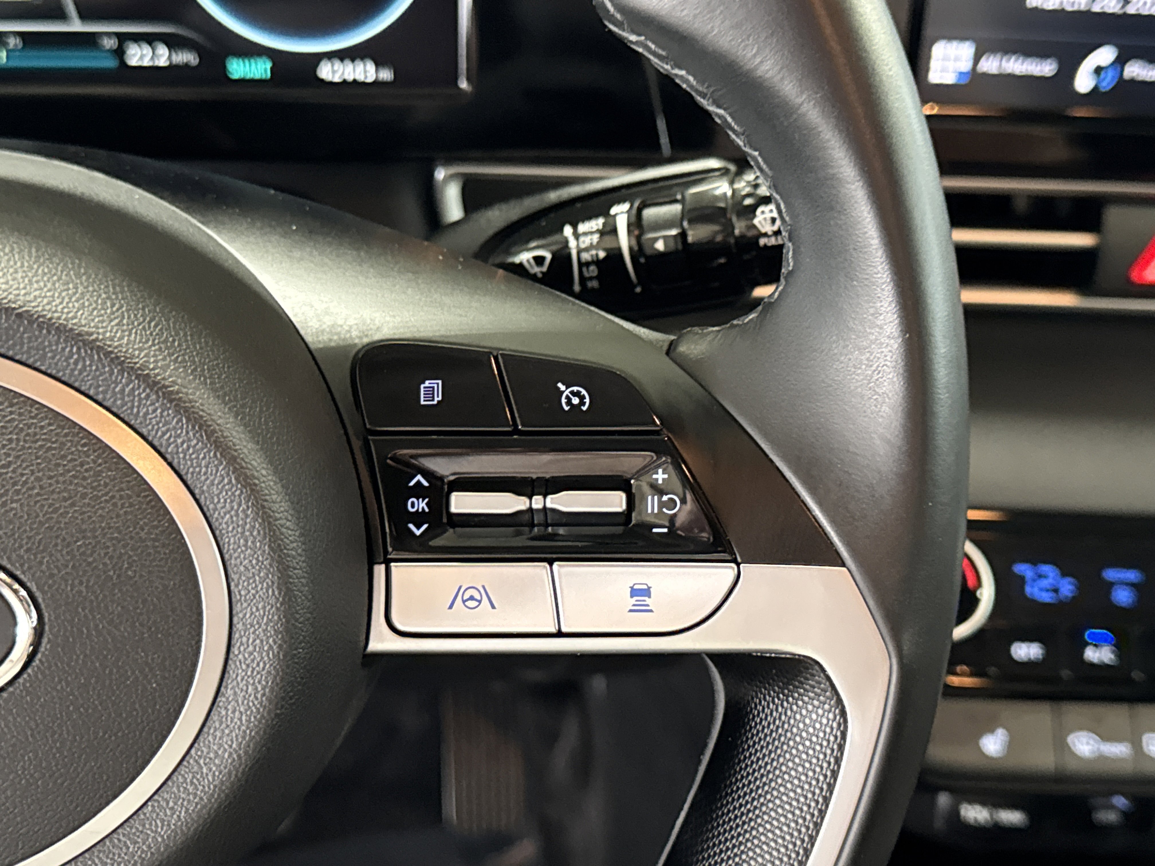 Used 2021 Hyundai Elantra SEL w/ Convenience Package image 22