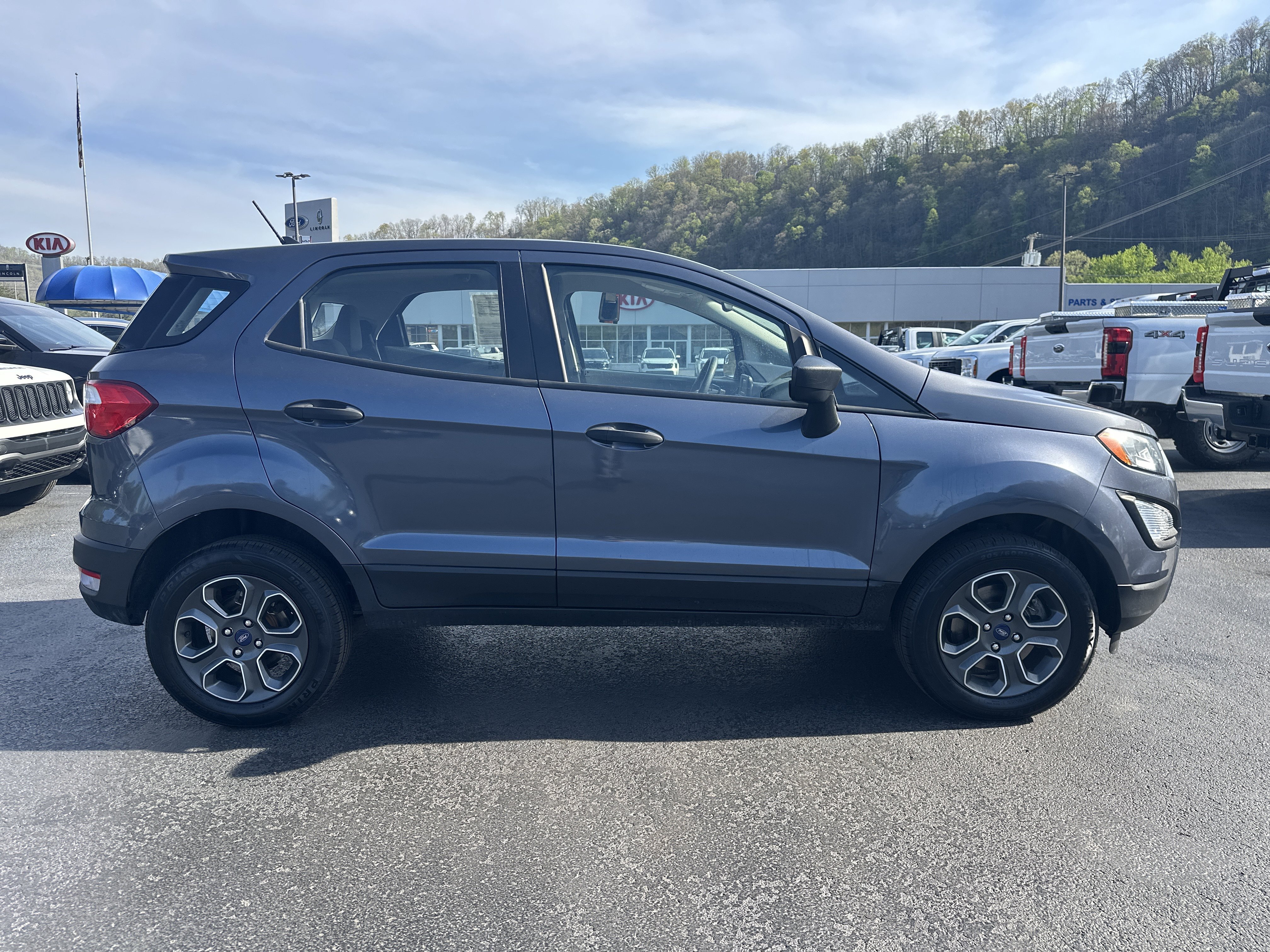 Used 2022 Ford EcoSport S AWD/4WD image 9
