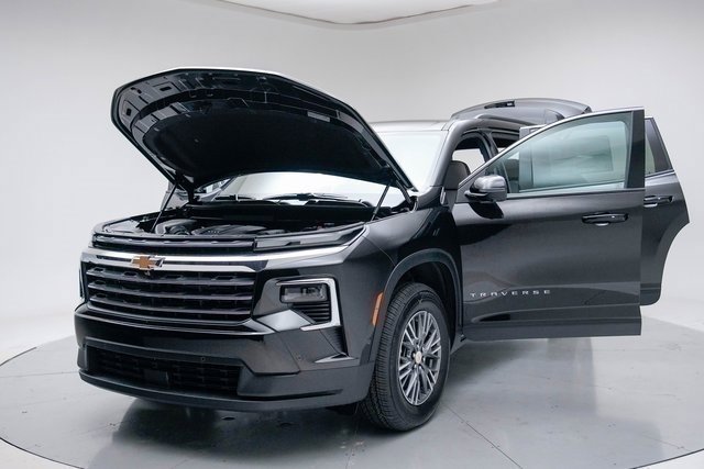 New 2026 Chevrolet Traverse LT w/ Enhanced Driving Package image 18