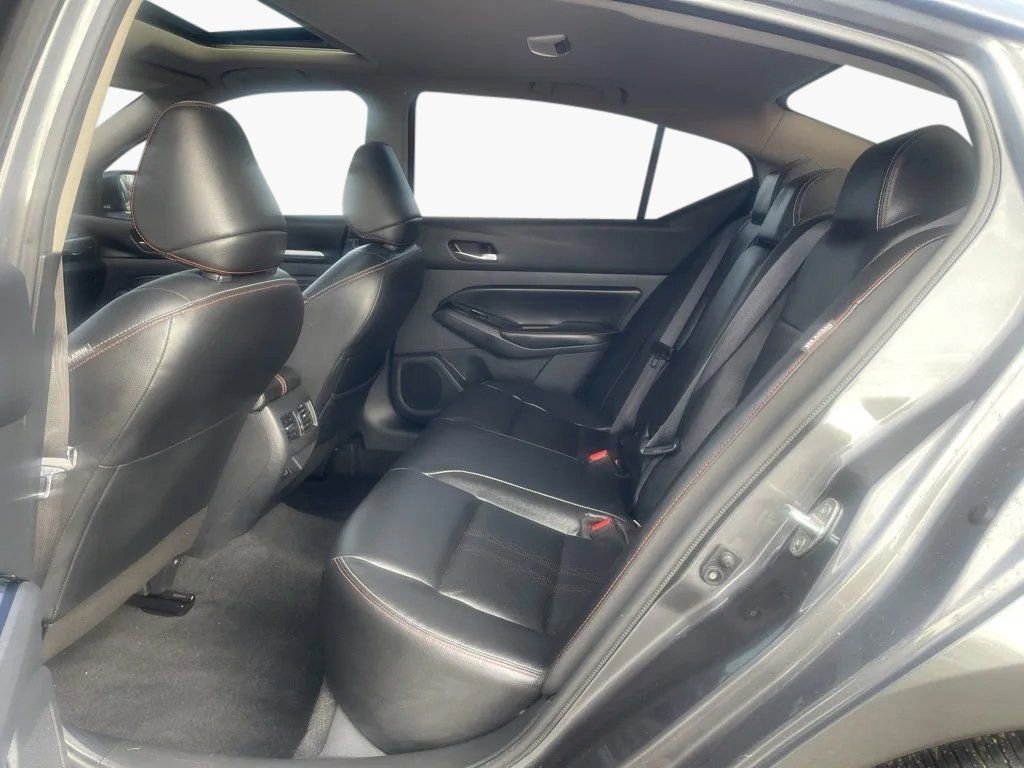 Used 2023 Nissan Altima 2.0 SR image 15