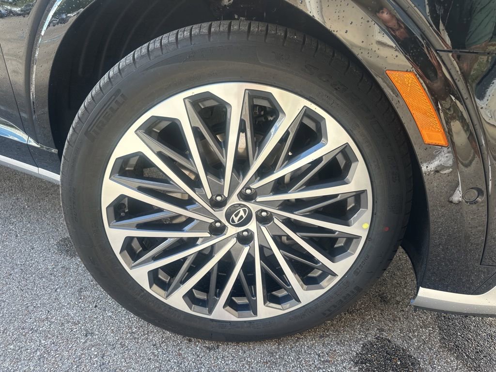New 2026 Hyundai Palisade Calligraphy FWD image 11