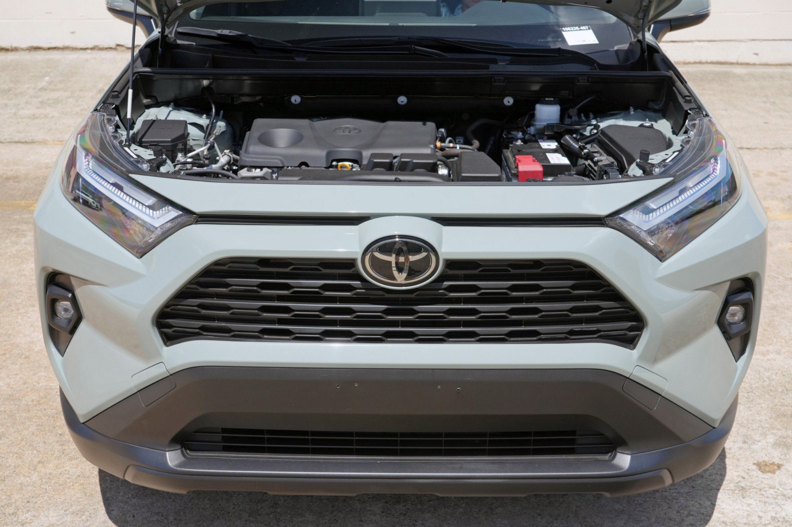 Used 2023 Toyota RAV4 XLE Premium FWD image 7
