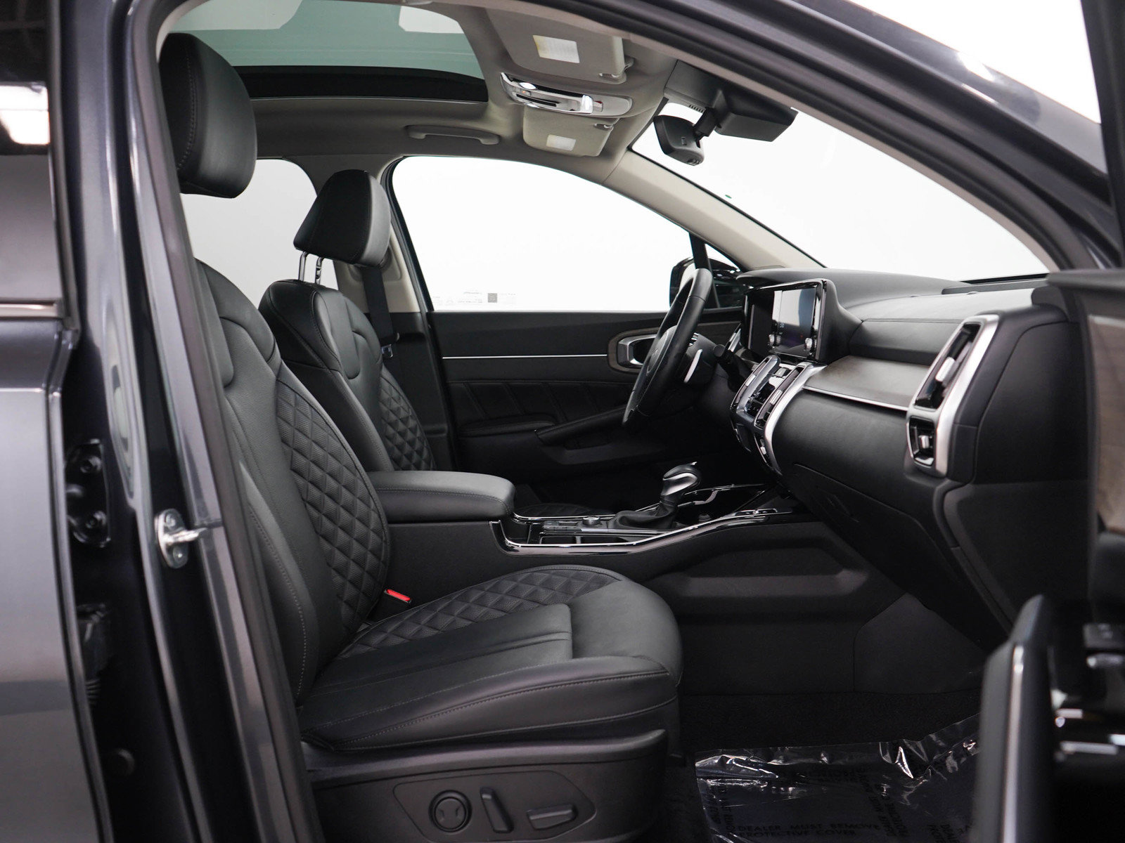 Used 2023 Kia Sorento SX Prestige AWD/4WD image 11