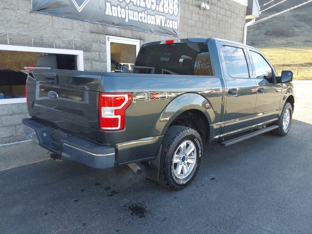 Used 2018 Ford F150 XLT image 3