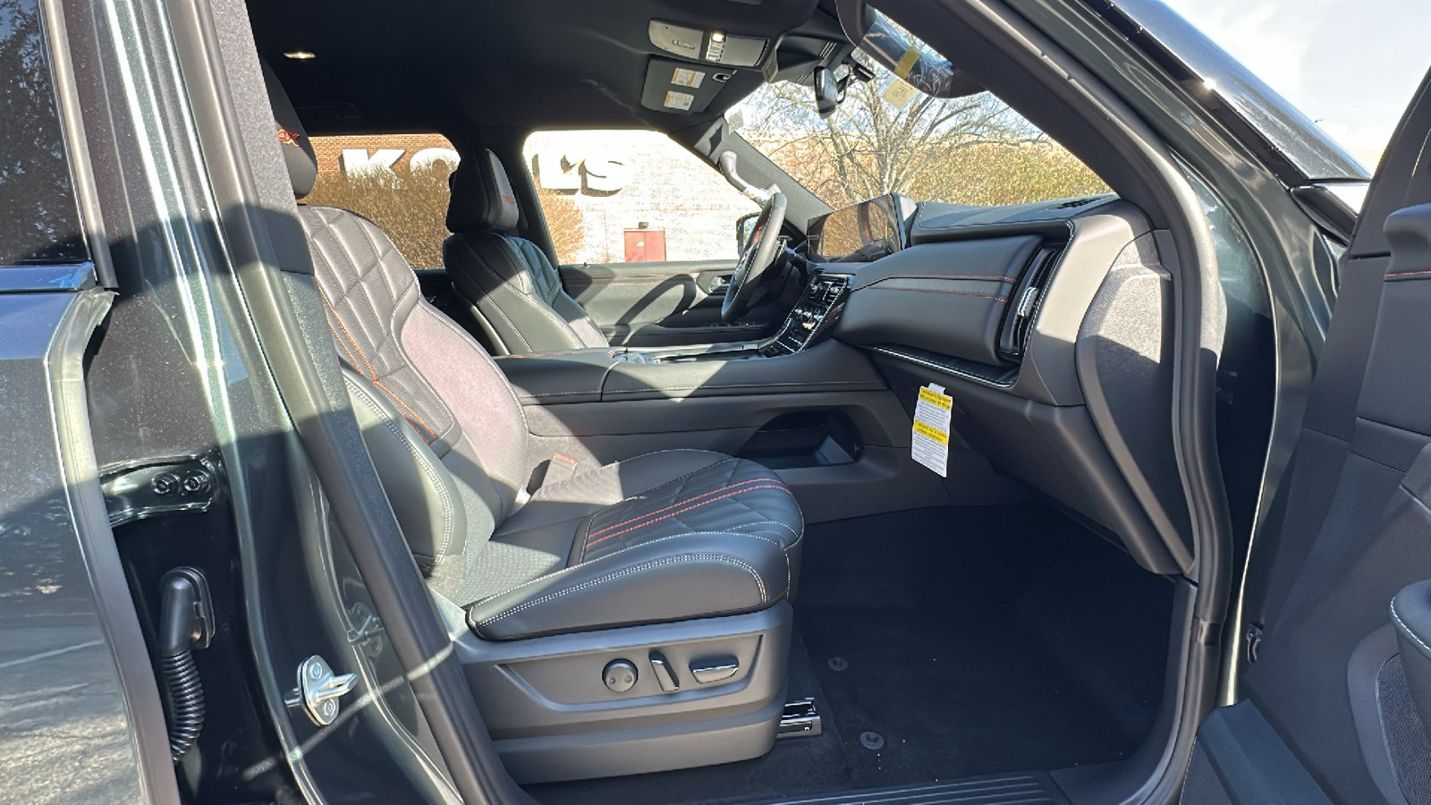 New 2026 Nissan Armada PRO-4X w/ Captain's Chari Seat Package AWD/4WD image 8