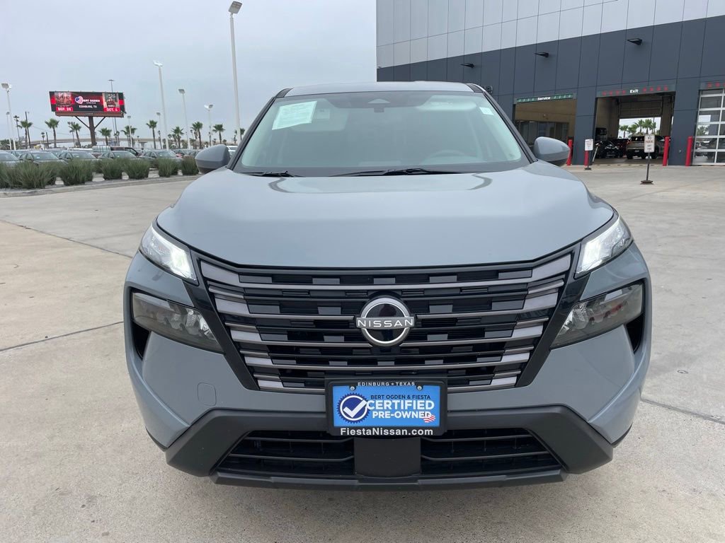 Certified 2026 Nissan Rogue SV FWD image 6