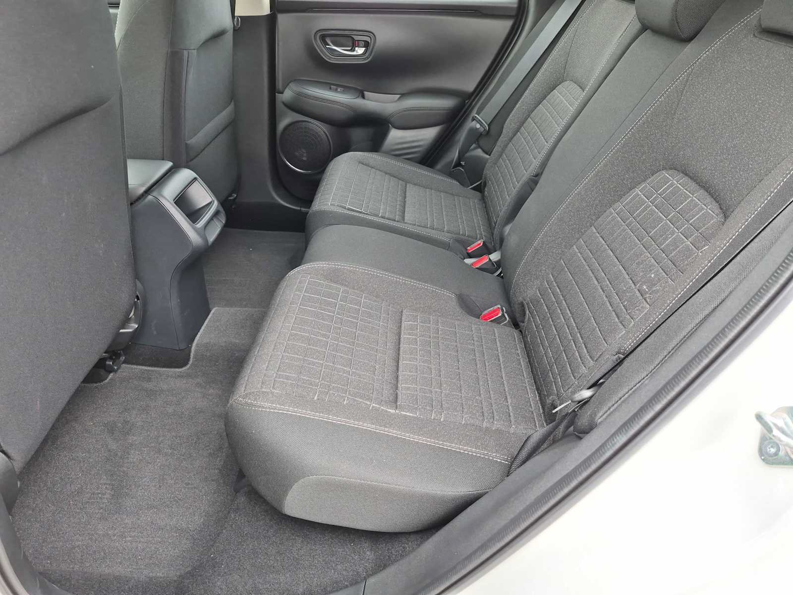 Certified 2025 Honda HR-V LX image 18
