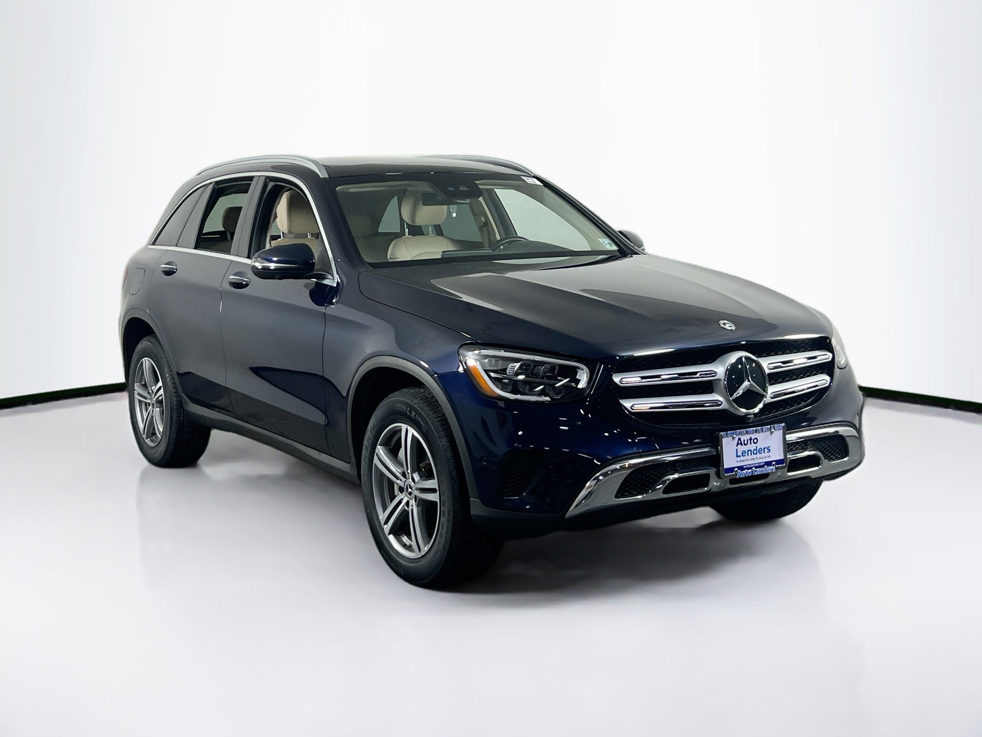 Used 2022 Mercedes-Benz GLC 300 4MATIC image 3