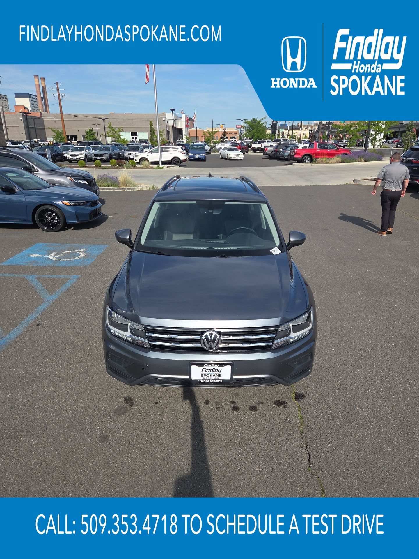 Used 2019 Volkswagen Tiguan SE w/ Panoramic Sunroof Package AWD/4WD image 9