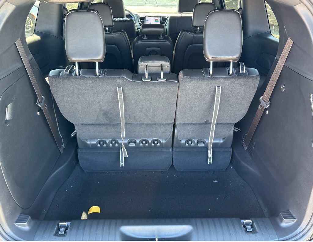 New 2027 Chrysler Pacifica Select FWD image 36