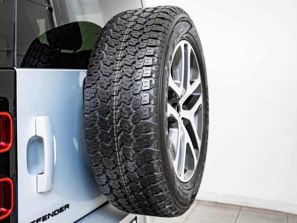 Used 2024 Land Rover Defender 130 S AWD/4WD image 51