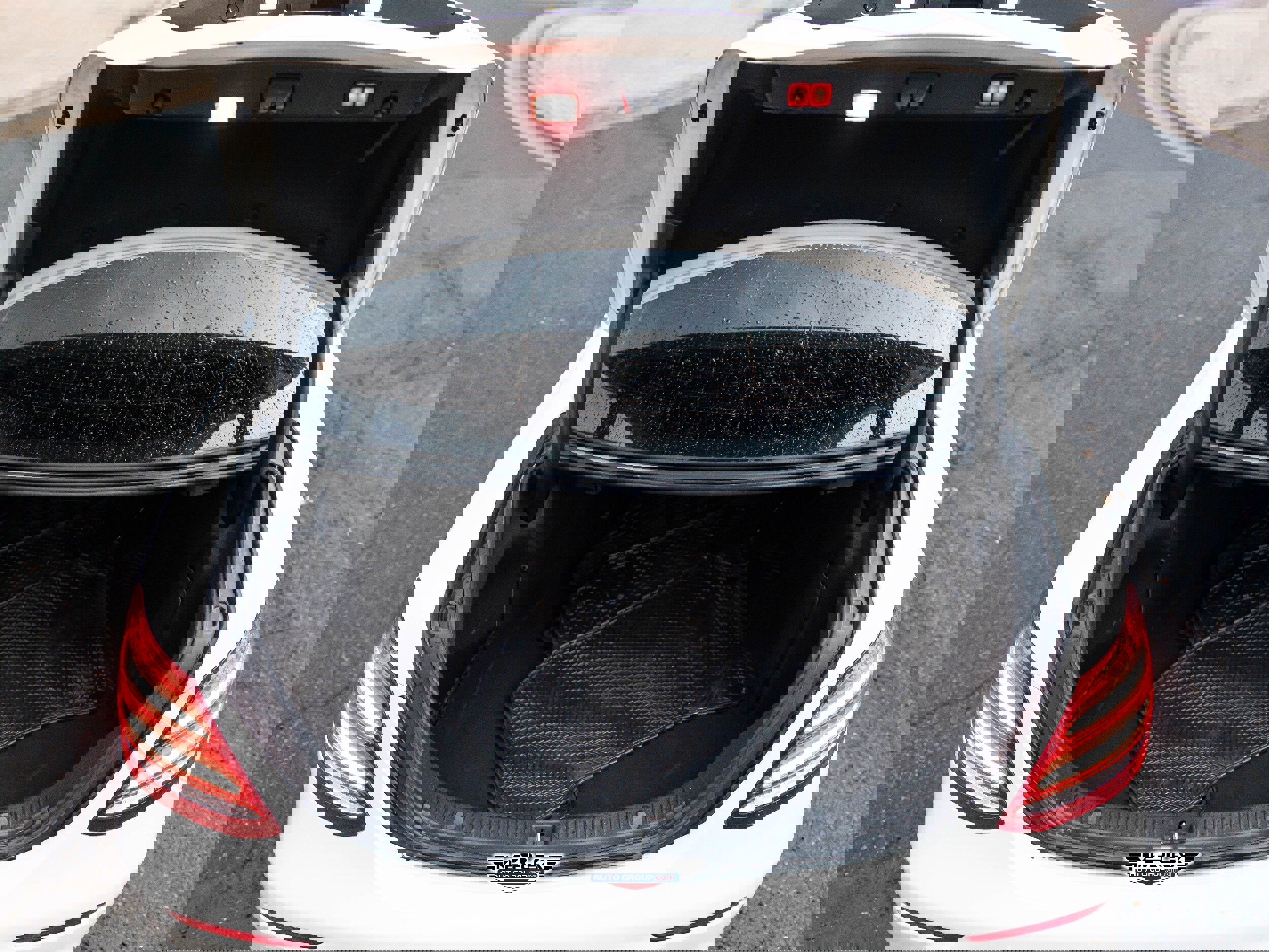 Used 2017 Mercedes-Benz E 300 300 4MATIC image 50