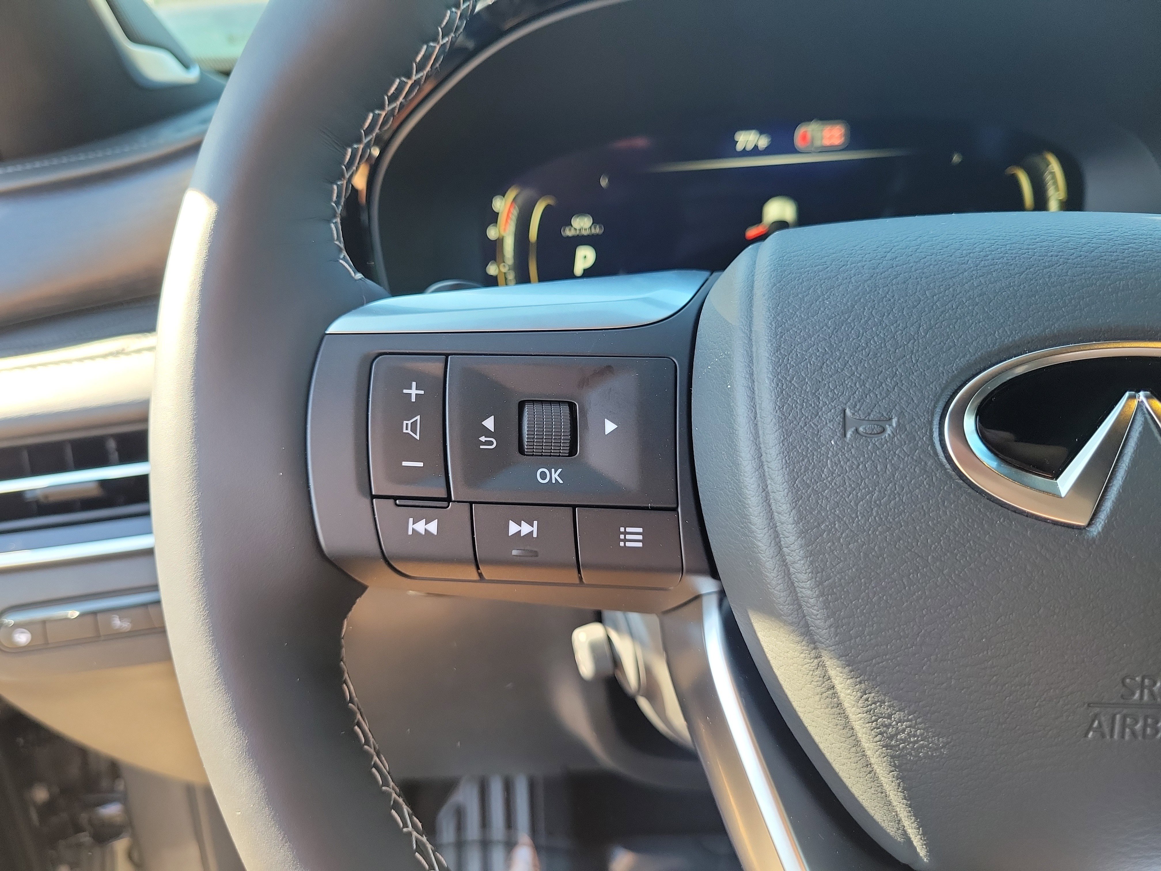 New 2026 INFINITI QX60 Autograph w/ Dark Cargo Package image 15