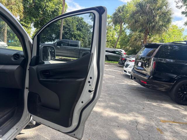 Used 2020 Nissan NV200 SV FWD image 14