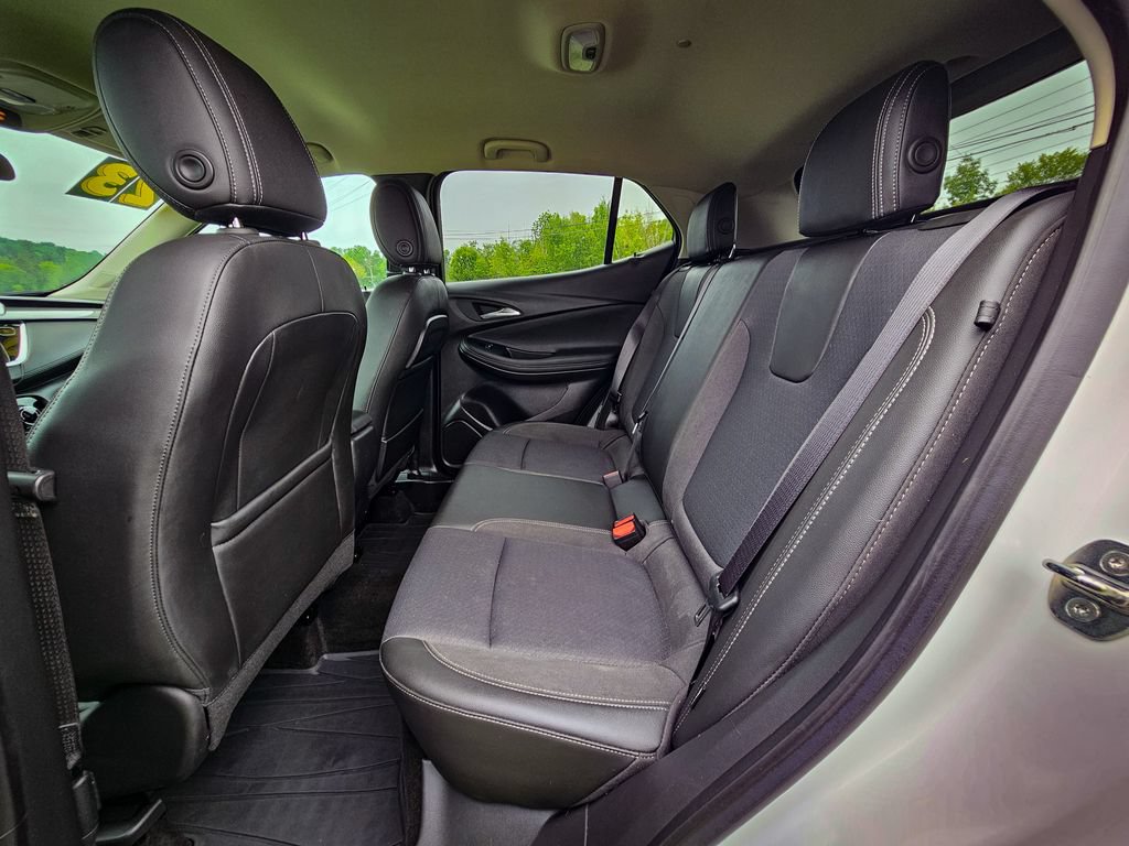 Used 2023 Buick Encore GX Preferred w/ Cold Weather Comfort Package AWD/4WD image 30