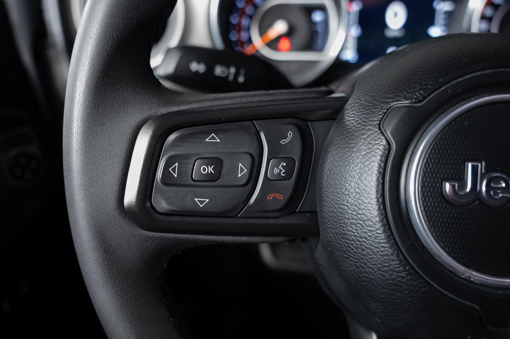 Used 2023 Jeep Wrangler Sport AWD/4WD image 29