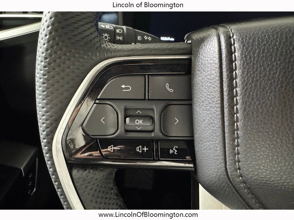 Used 2025 Toyota Tundra Platinum image 39