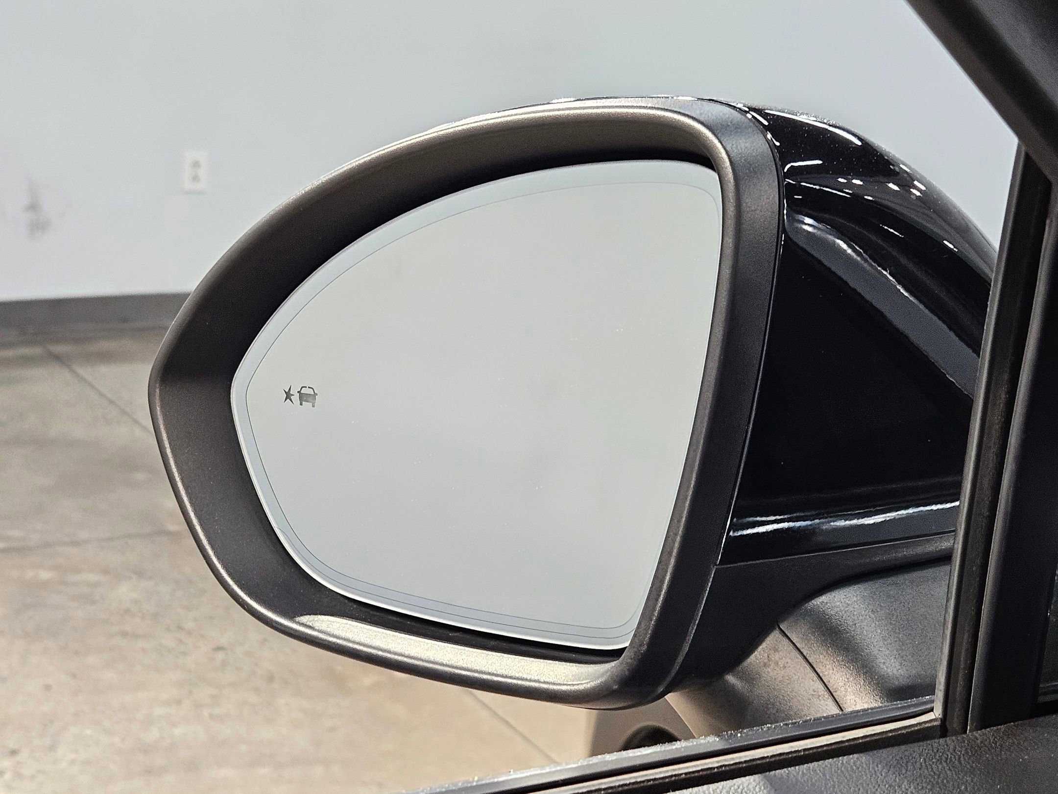 Used 2022 Buick Envision Preferred FWD image 22