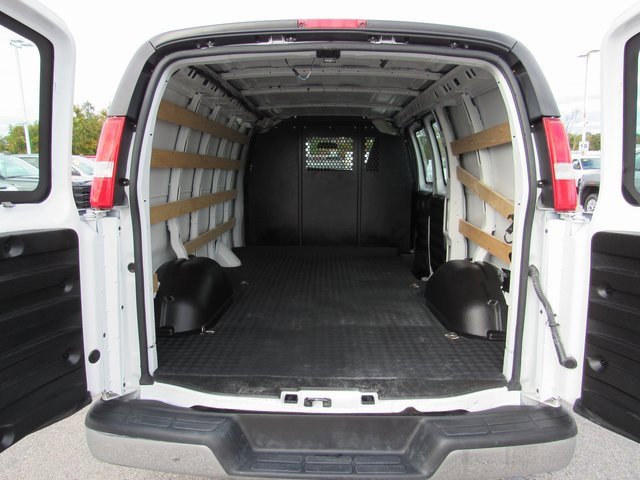 Certified 2023 GMC Savana 2500 w/ Driver Convenience Package image 19