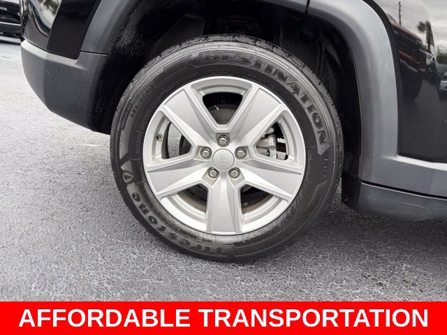Used 2022 Jeep Compass Latitude FWD image 7