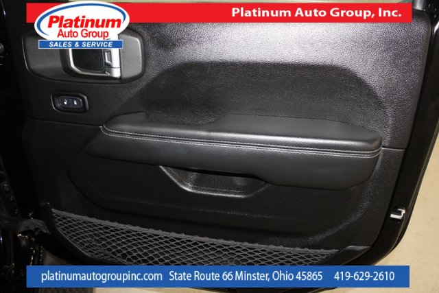 Used 2019 Jeep Wrangler Unlimited Sahara w/ Safety Group image 39