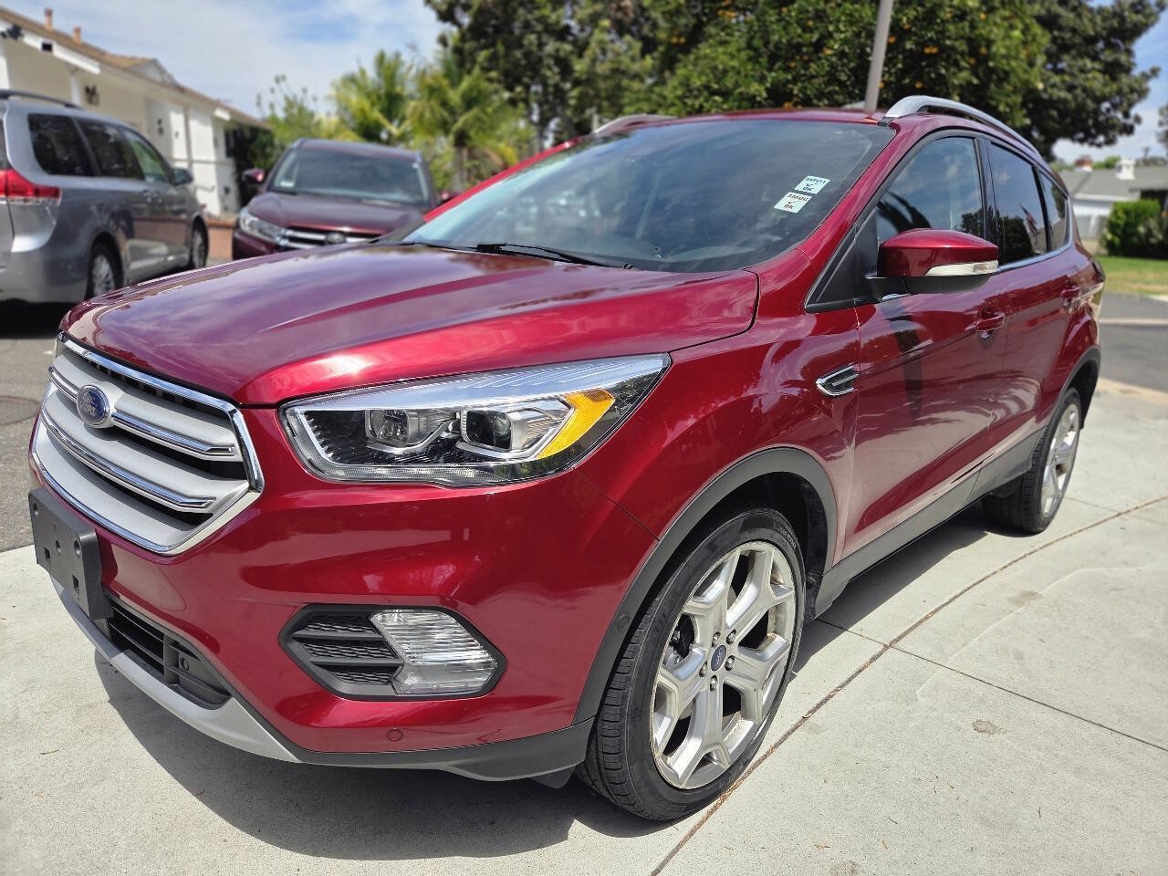 Used 2017 Ford Escape Titanium w/ Equipment Group 301A AWD/4WD image 2