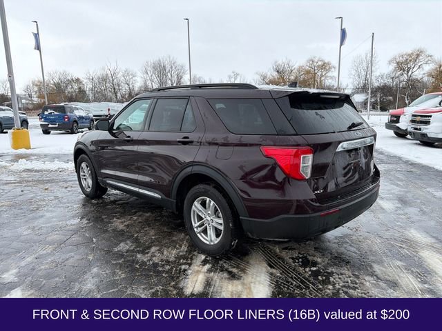 Used 2022 Ford Explorer XLT image 4