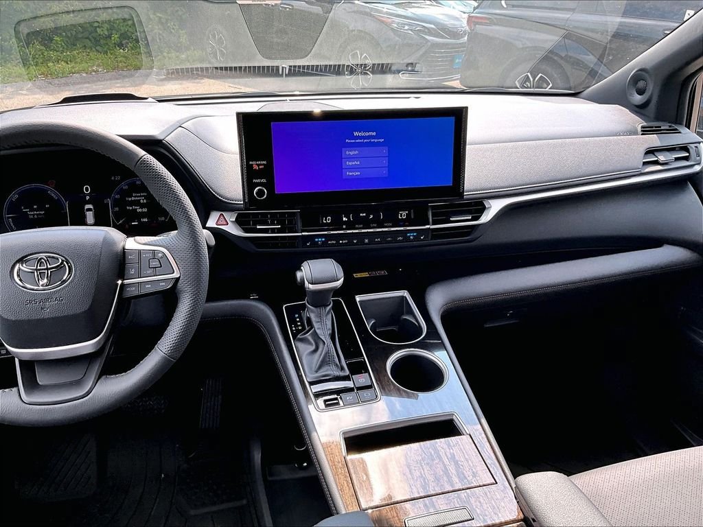 New 2026 Toyota Sienna Platinum AWD/4WD image 13