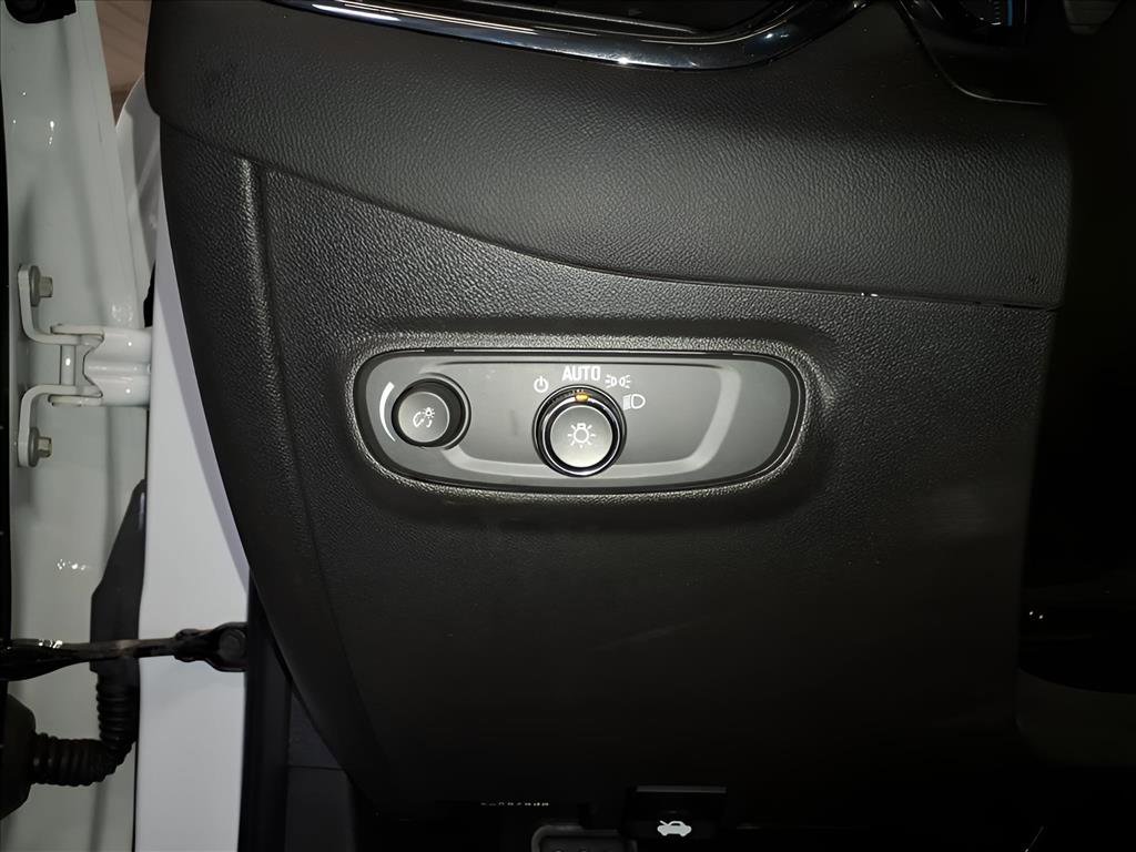 Used 2024 Chevrolet Equinox RS image 12