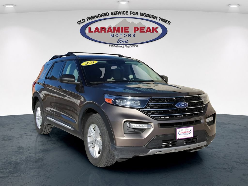 Used 2021 Ford Explorer XLT w/ Equipment Group 202A image 1