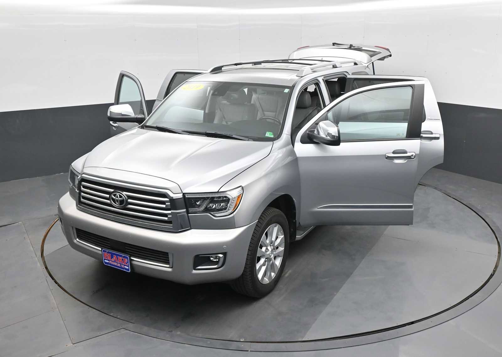 Used 2019 Toyota Sequoia Platinum RWD image 29