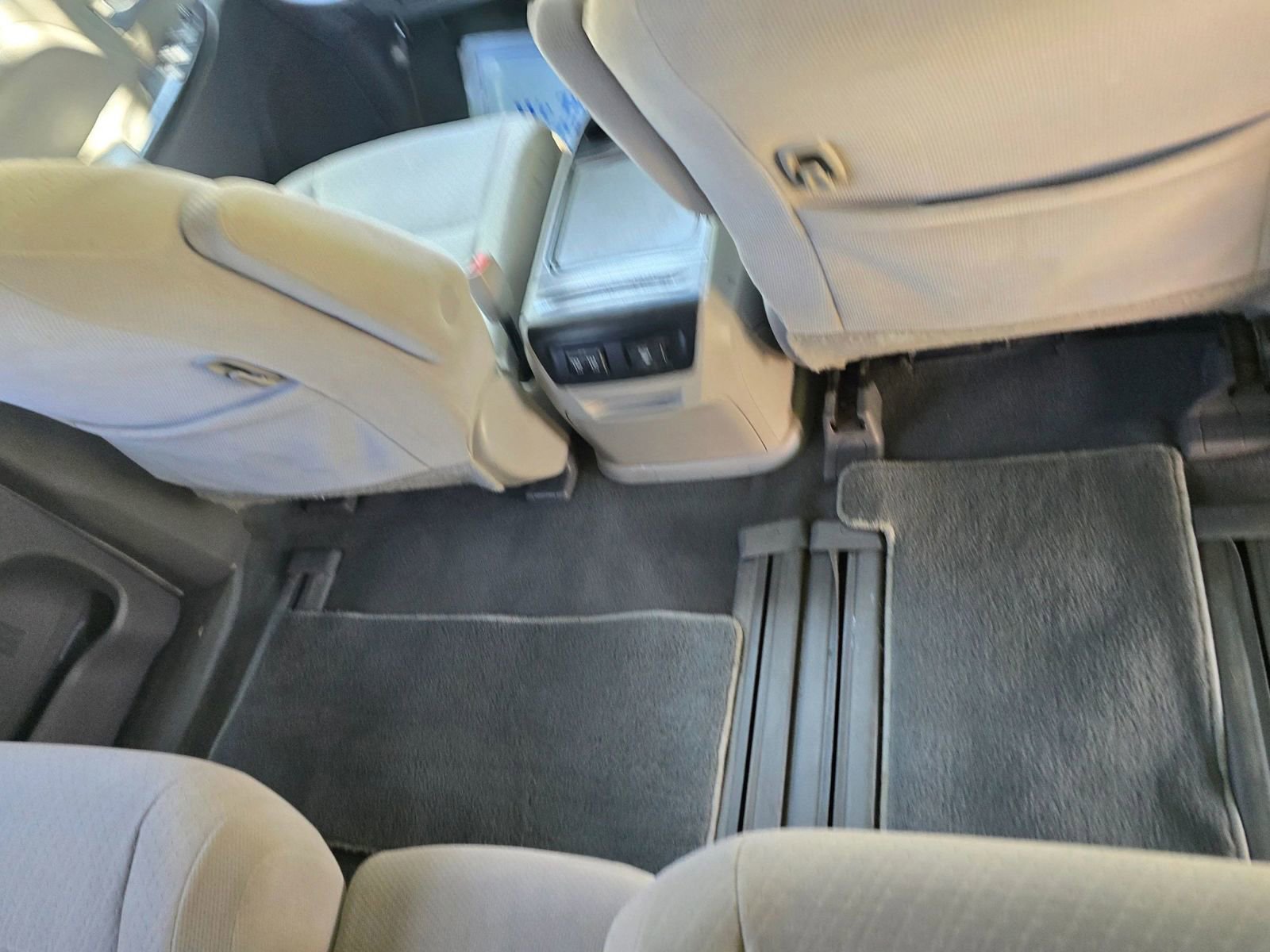 Used 2019 Toyota Sienna LE image 34