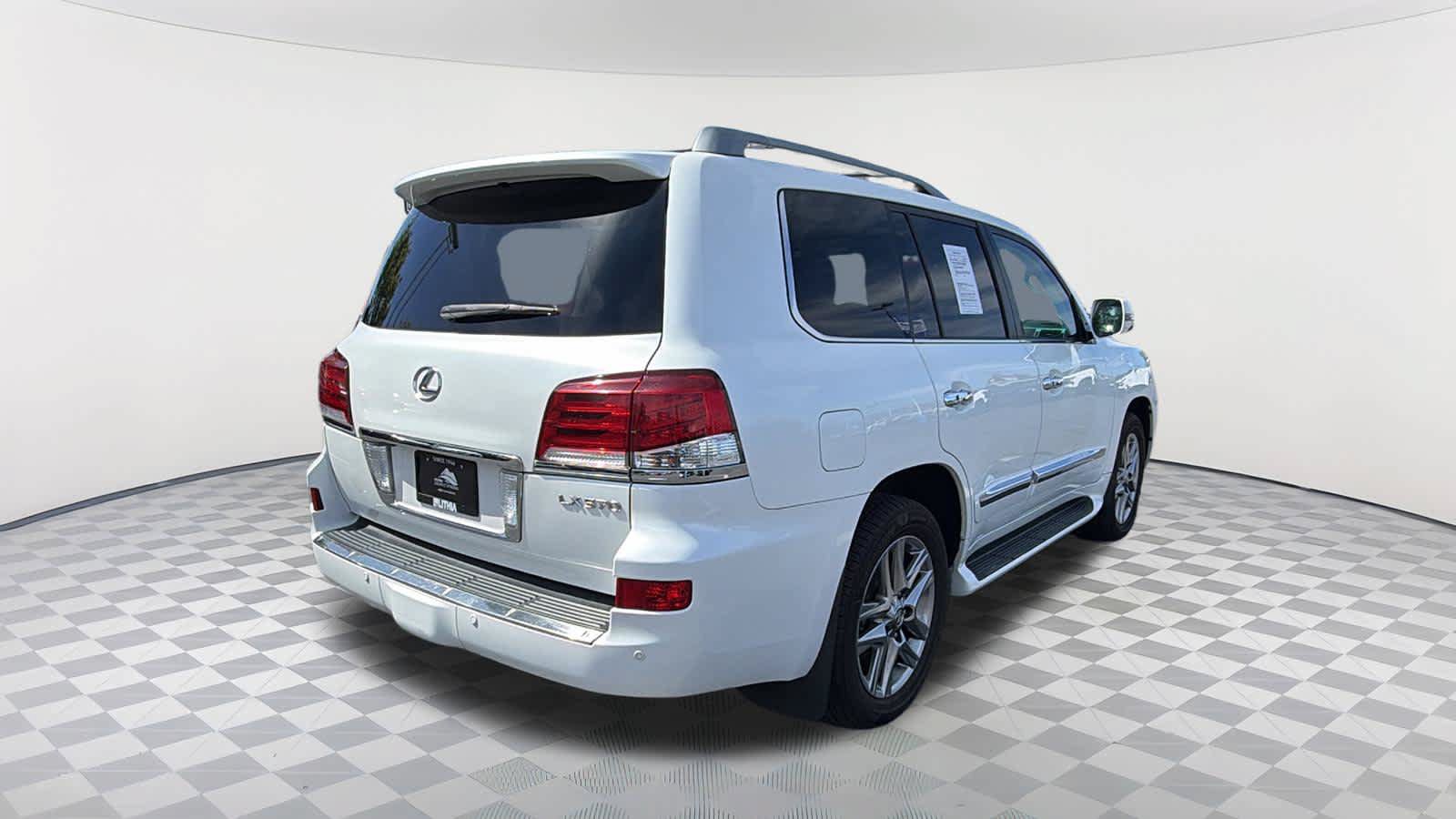 Used 2015 Lexus LX 570 4WD image 5